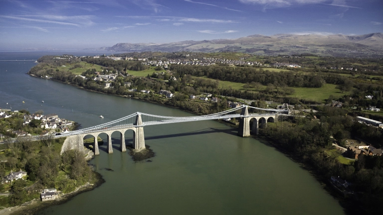 Pont y Borth o’r awyr.