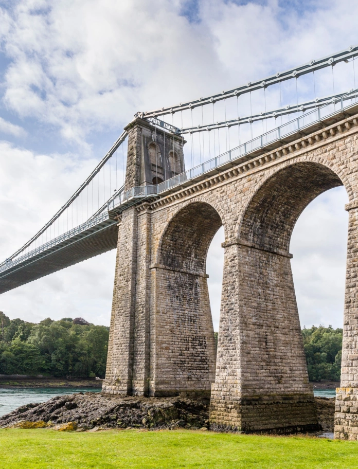 Pont Menai, Ynys Môn