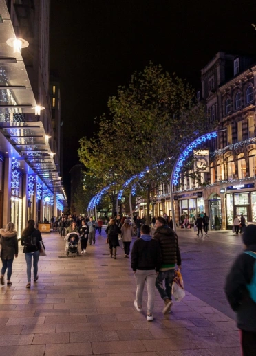 Siopa Nadolig, Caerdydd, De Cymru.