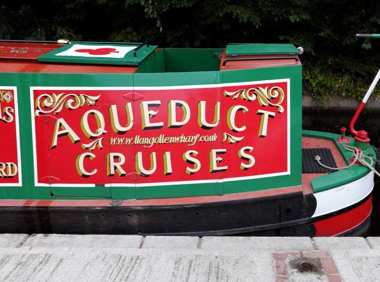 Narrowboat from Aqueduct Cruises